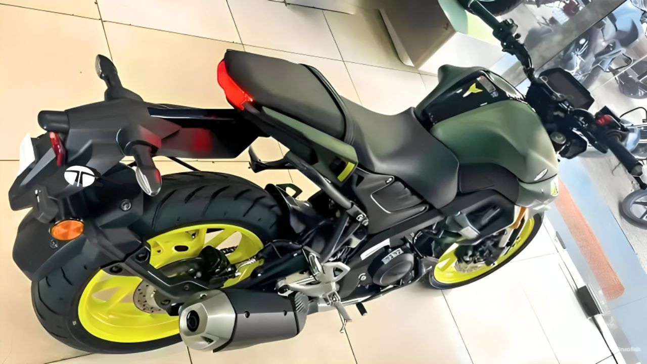 2025 Yamaha MT 15 V2